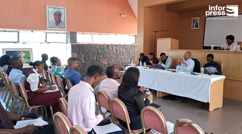 Assembleia Municipal de Santa Cruz aprova plano de actividades e orçamento de 910 mil contos para 2026