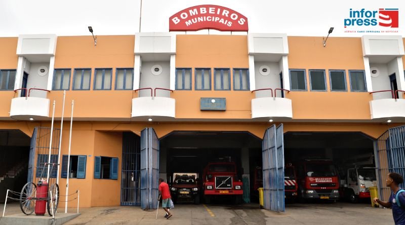 Sindicato pede ao Governo “responsabilidade e atenção” para com os bombeiros nacionais
