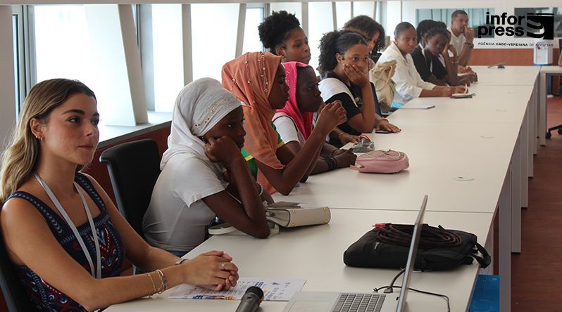 Plataforma das Comunidades Africana defende papel activo de crianças e adolescentes na defesa dos seus direitos