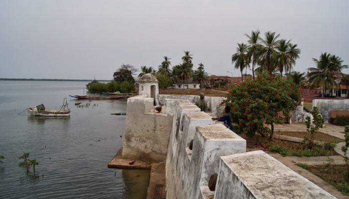 Mar ameaça levar histórico forte de Cacheu, na Guiné-Bissau
